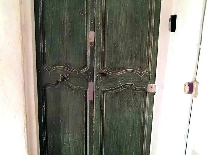 Beautifully Bright In Old Town Apartman Saint-Tropez