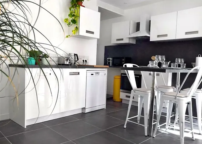 Apartment Beautifully Bright In Old Town