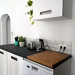 Апартаменты Beautifully Bright In Old Town
