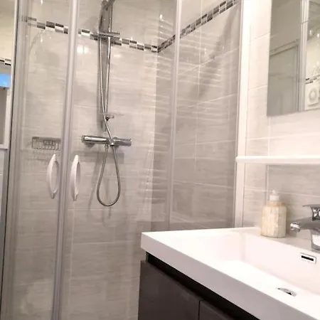 Beautifully Bright In Old Town アパート