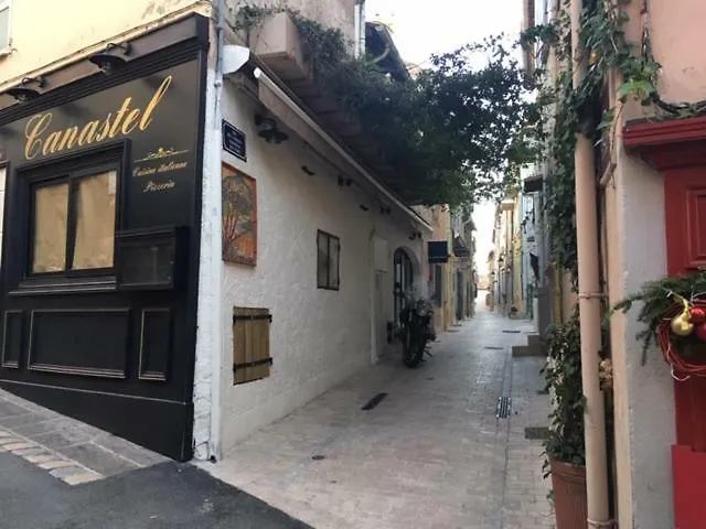 Beautifully Bright In Old Town Apartmán *